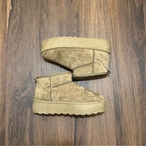 Tan suede faux fur lined platform ankle boots